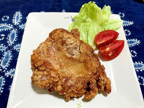 鶏モモ肉の一枚揚げ（竜田揚げ）